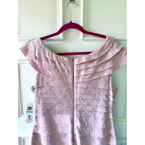 London Times Blush Pink Layered Dress Size 16 with Rosette Detail - Picture 8 of 10